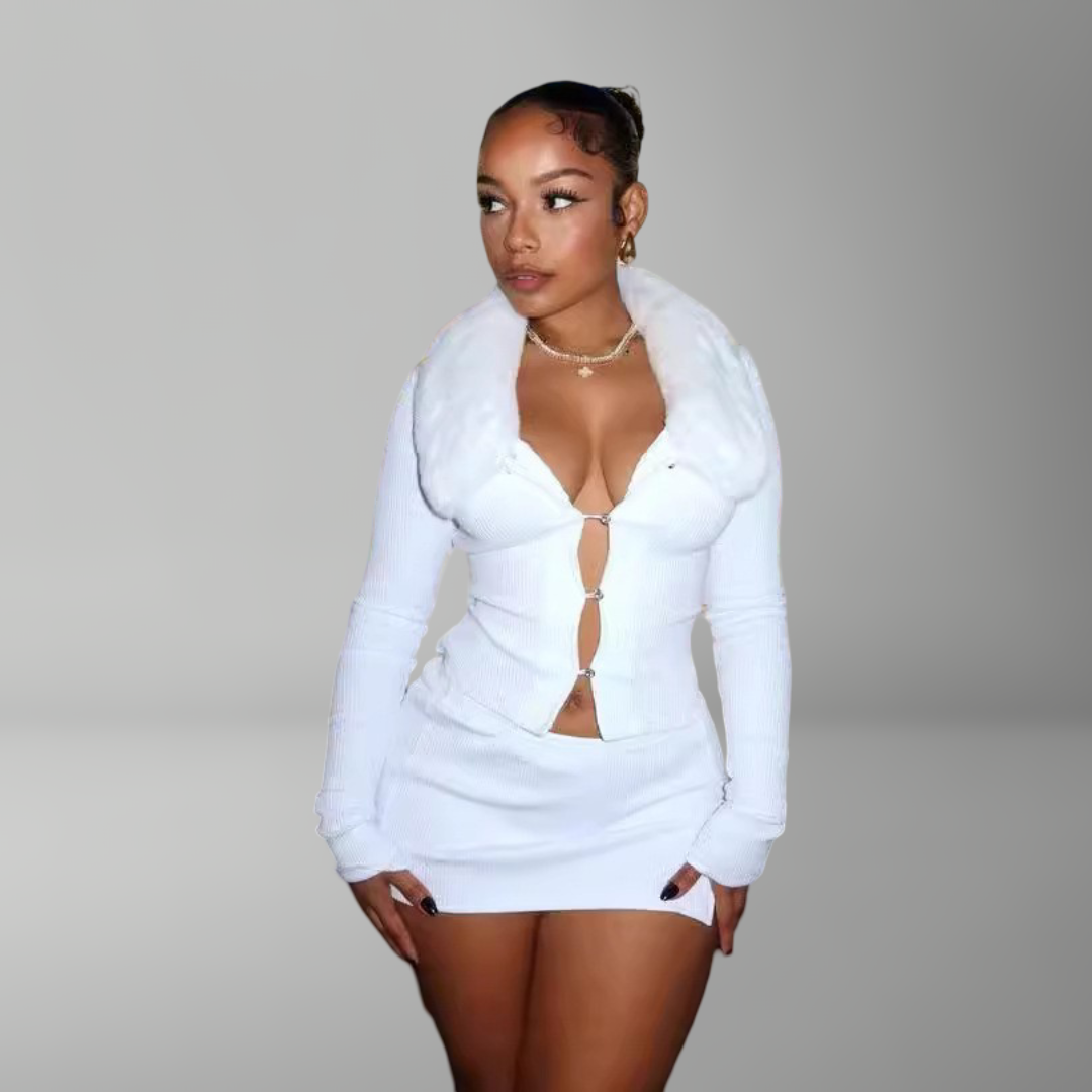 High-slit skirt and fur collar top – nightlife fashion